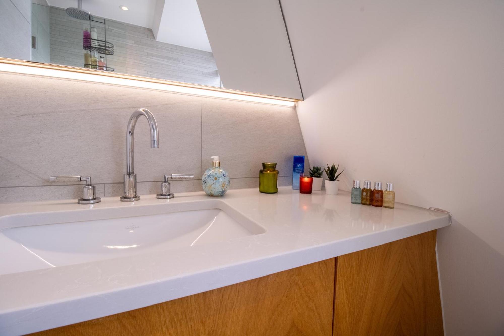 Luxurious 1-Bedroom Penthouse In Marble Arch 71 London Luaran gambar