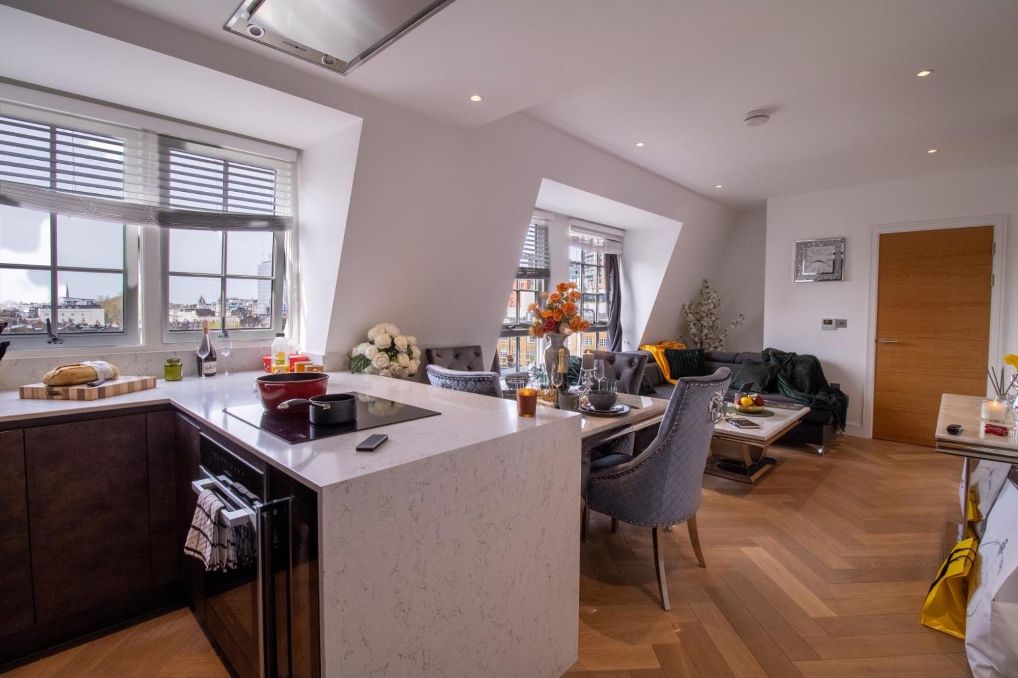 Luxurious 1-Bedroom Penthouse In Marble Arch 71 London Luaran gambar